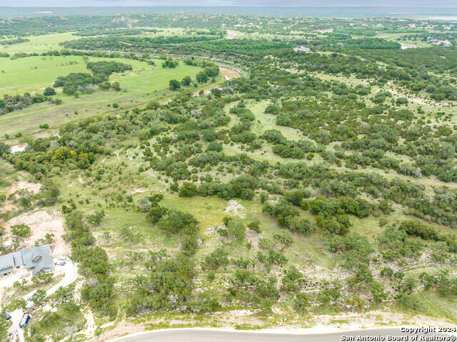 Image 7 of 21 For 1922 Paradise Parkway