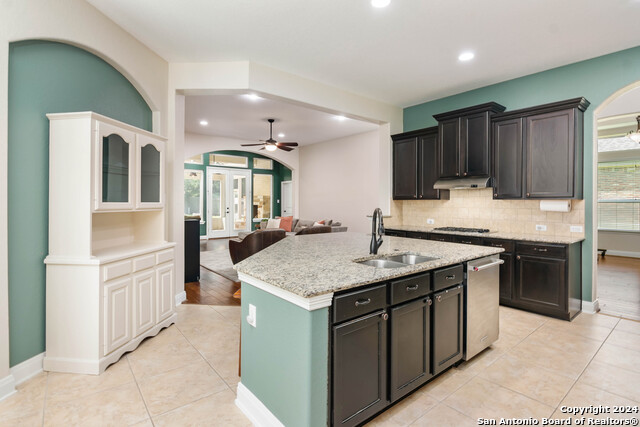 Image 15 of 31 For 13247 Helotes Cir