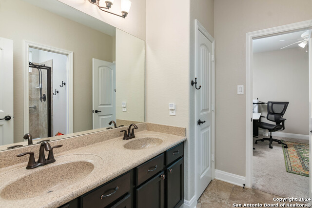 Image 29 of 31 For 13247 Helotes Cir