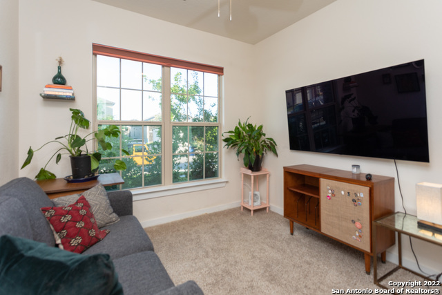 Listing photo id 9 for 10512 Penelope Way