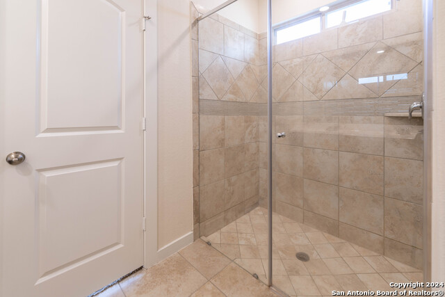 Listing photo id 17 for 10512 Penelope Way