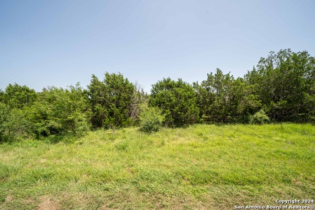 Listing photo id 6 for 1616 Blueridge Dr