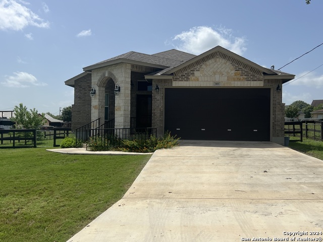 Details for 383 Glenvalley Circle, Bandera, TX 78003