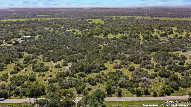 Image 19 of 24 For 985 River Bend