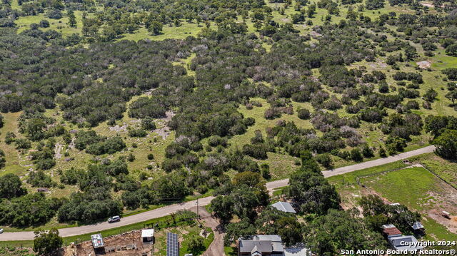 Image 23 of 24 For 985 River Bend