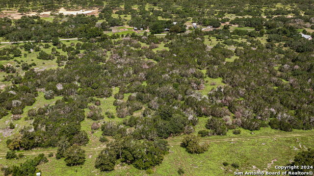 Image 7 of 24 For 985 River Bend