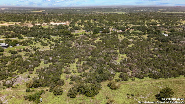 Image 9 of 24 For 985 River Bend