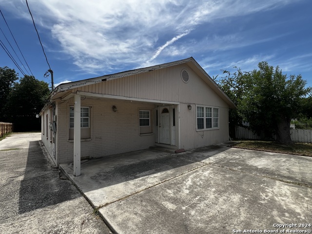 Details for 610 Fenfield Ave, San Antonio, TX 78211