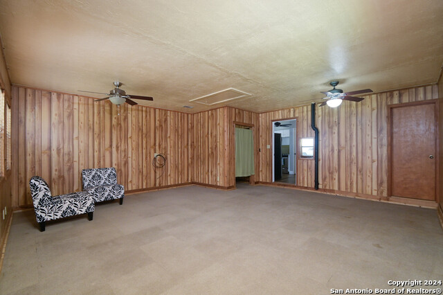 Listing photo id 12 for 500 Ridge Drive