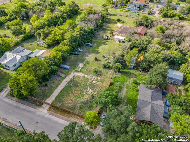 Details for 958 Holmgreen Rd 1, San Antonio, TX 78220