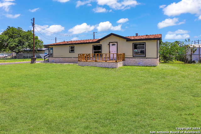 Details for 106 Cr 5600  , Castroville, TX 78009