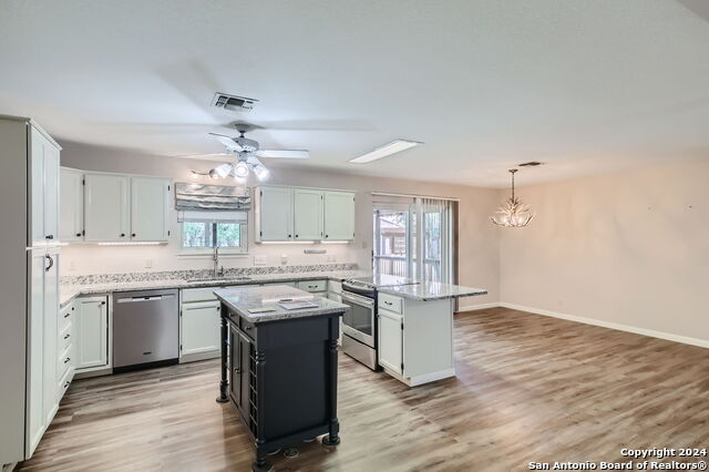 Listing photo id 10 for 9103 Cool Ridge Cir