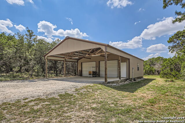 Listing photo id 25 for 9103 Cool Ridge Cir