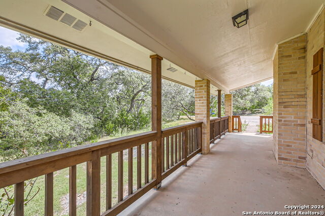 Listing photo id 2 for 9103 Cool Ridge Cir