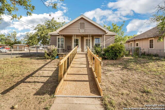 Details for 211 Highland Blvd E, San Angelo, TX 76903