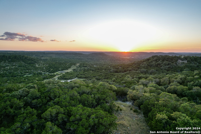 Listing photo id 1 for 689 Us Highway 287