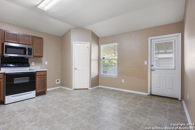 Image 16 of 25 For 8602 Limpkin Court