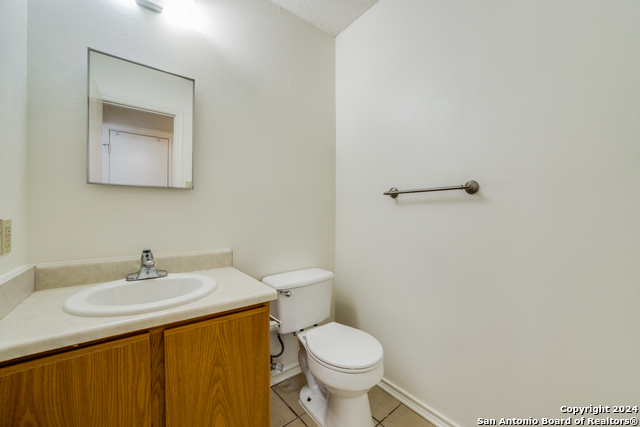 Image 15 of 25 For 10135 Silverbrook Pl