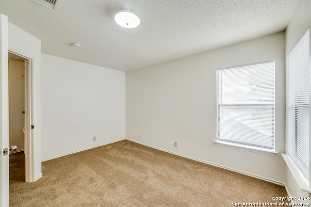 Image 21 of 25 For 10135 Silverbrook Pl