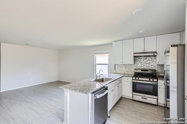 Listing photo id 10 for 5343 Forbs Ln