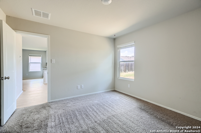 Listing photo id 18 for 5343 Forbs Ln