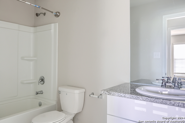 Listing photo id 24 for 5343 Forbs Ln
