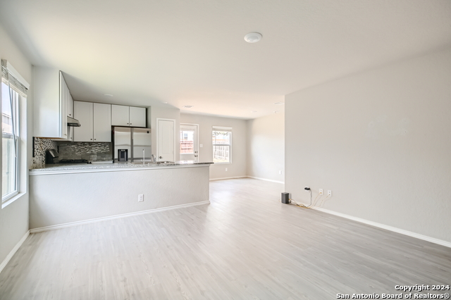 Listing photo id 6 for 5343 Forbs Ln