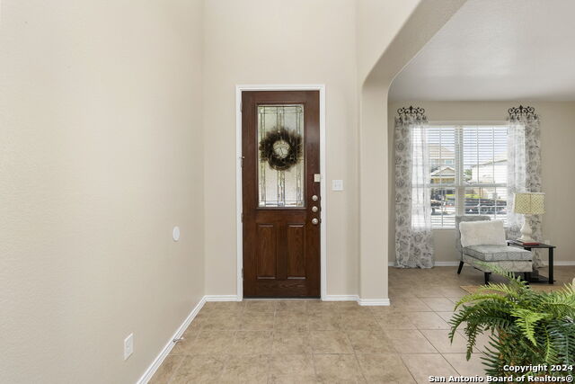 Image 4 of 40 For 10413 Macarthur Way