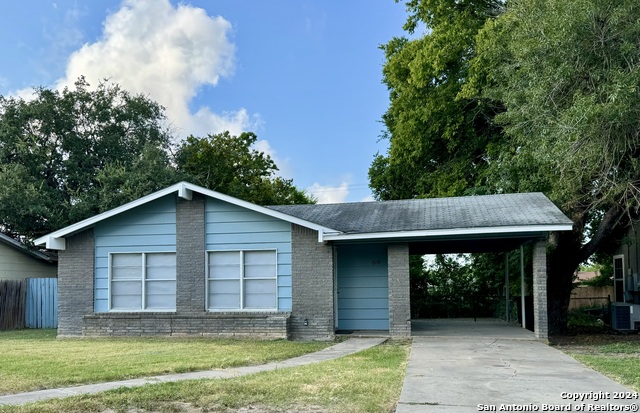 Details for 910 Petaluma Blvd E, San Antonio, TX 78221