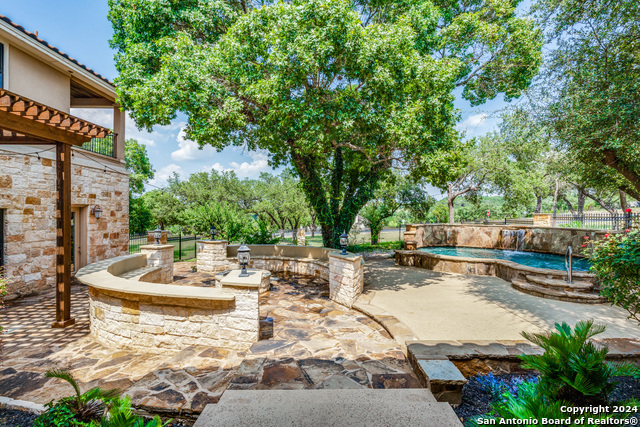 Image 1 of 35 For 1027 Las Brisas Dr