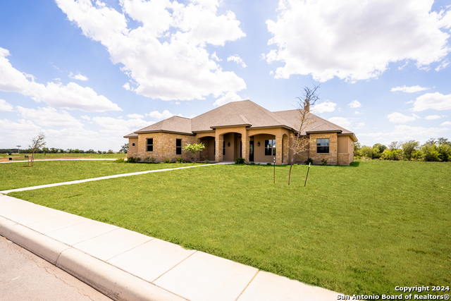 Details for 132 Armin Ct, Castroville, TX 78009