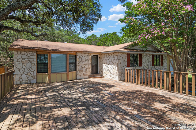 Details for 202 Cedar Hill Rd, Pipe Creek, TX 78063