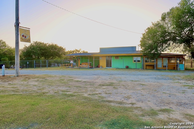 Details for 501 Hwy 132 N, Devine, TX 78016