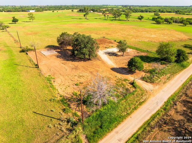 Details for 2562 County Road 104, Floresville, TX 78114