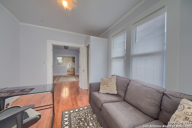 Image 11 of 59 For 1103 Gevers St S