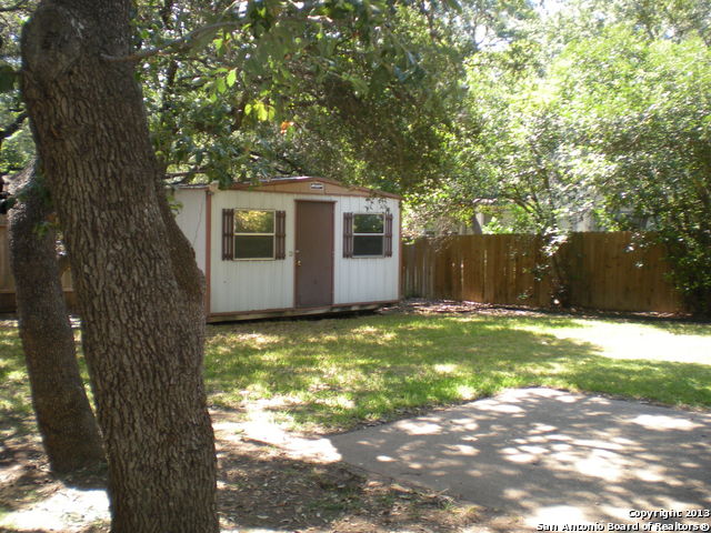 Image 24 of 25 For 13730 Oak Cabin