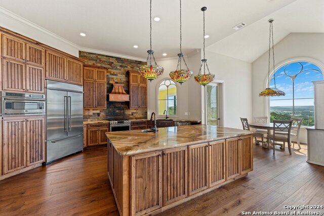 Image 11 of 42 For 230 Waggoman Dr.
