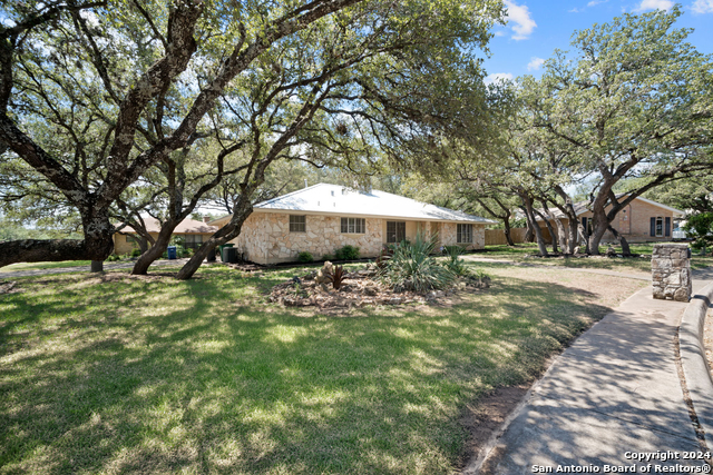 Image 3 of 26 For 2114 Broken Oak