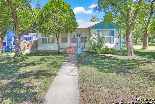 Details for 823 Greer St, San Antonio, TX 78210