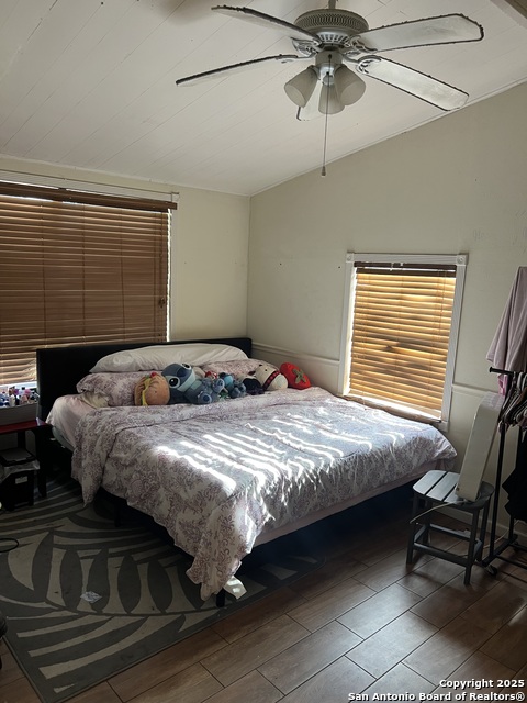 Image 28 of 30 For 221 Lovera Blvd S