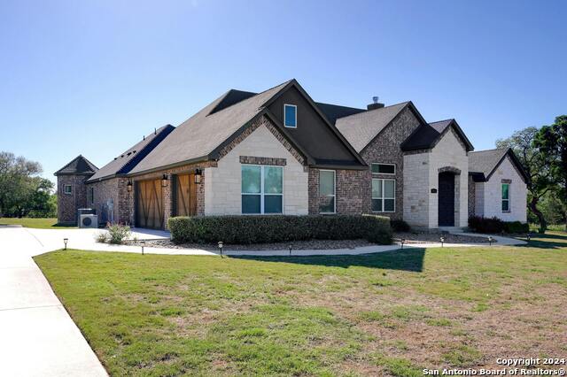 Details for 451 Stone Loop, Castroville, TX 78009