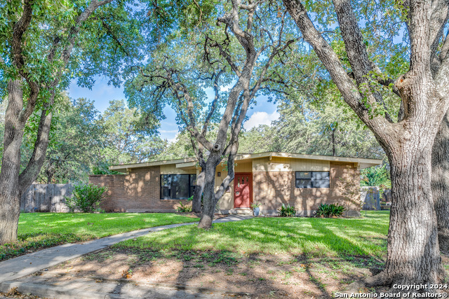 Details for 7111 Poniente Ln, San Antonio, TX 78209