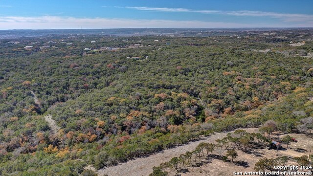 Listing photo id 6 for 137 Honeycomb Ln