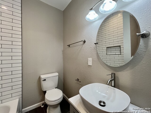 Listing photo id 13 for 602 Laurel W 1