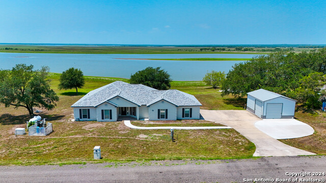 Details for 125 Hilltop Circle, Mathis, TX 78368