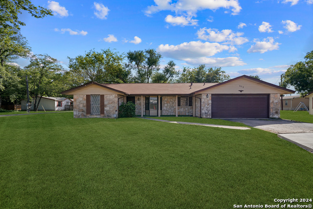 Details for 102 Haeckerville Rd, Cibolo, TX 78108