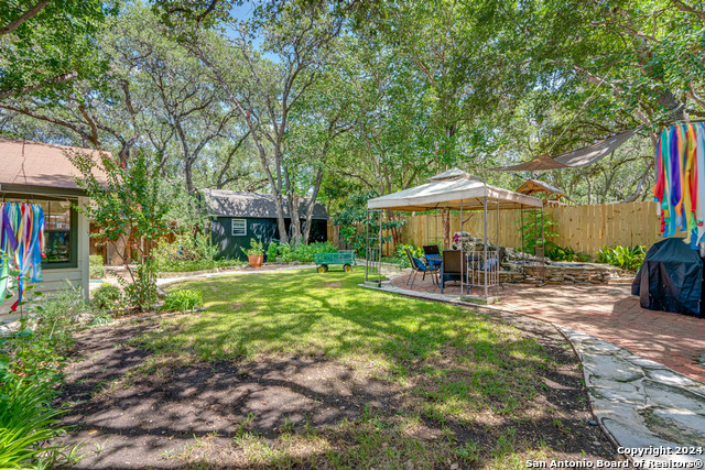 Listing photo id 37 for 250 Donella Drive