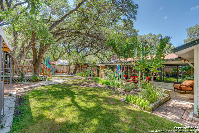 Listing photo id 40 for 250 Donella Drive