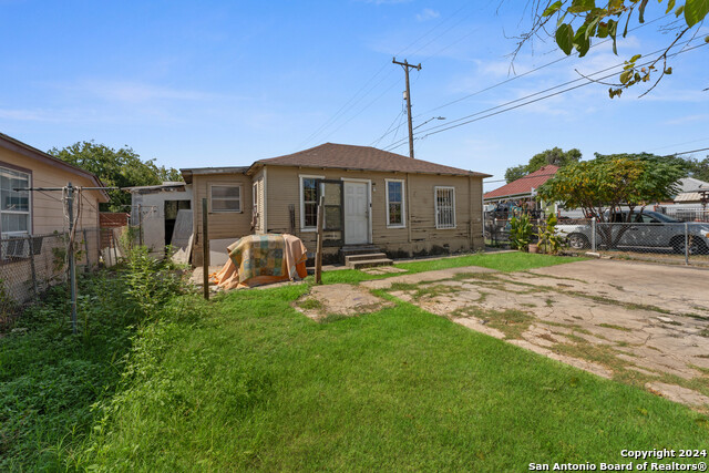 Image 10 of 12 For 316 Brazos St S