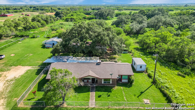 Details for 1520 County Road 223, Floresville, TX 78114